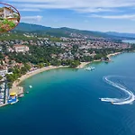 Lauschiges Nur 300 Meter Zum Sandstrand Mit Meerblick Und Parkplatz Цриквеница