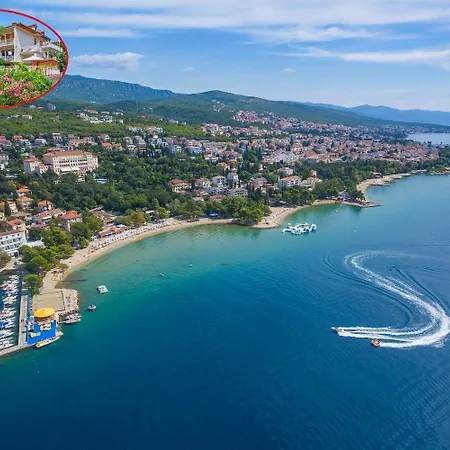 Lauschiges Nur 300 Meter Zum Sandstrand Mit Meerblick Und Parkplatz Crikvenica