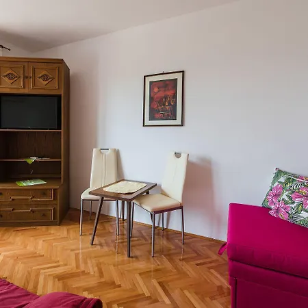 Lauschiges Nur 300 Meter Zum Sandstrand Mit Meerblick Und Parkplatz Appartement *