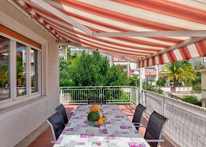 Lauschiges Nur 300 Meter Zum Sandstrand Mit Meerblick Und Parkplatz Appartement *